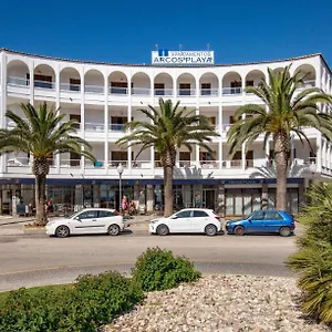 https://apartamentos-arcos-playa.balearic-islands.net
